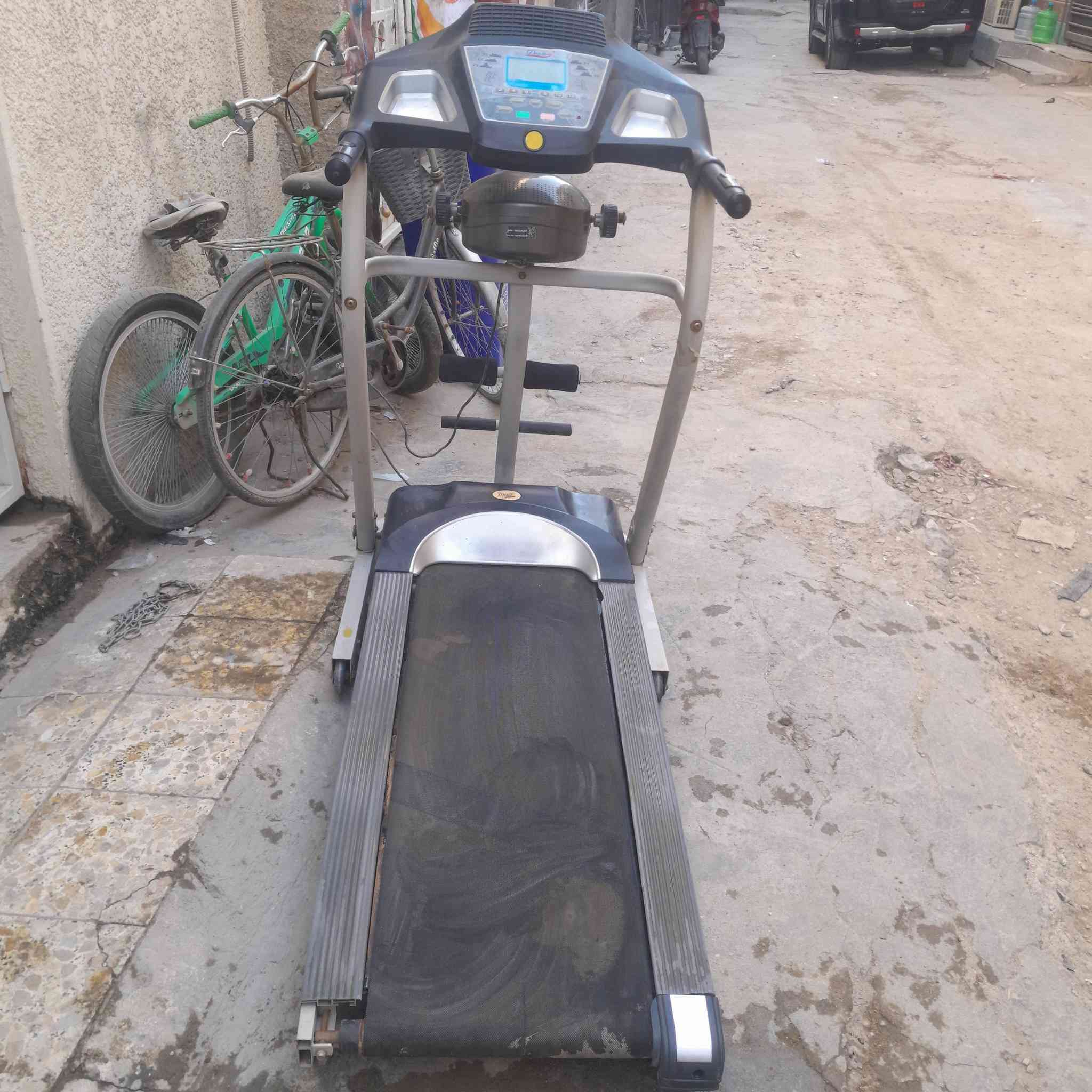 للبيع..للبيع
جهاز جري كهربائي مستعمل بي عطل بسيط 

مكاني بغداد الصليخ 

سعره 150 وبي مجال بسيط

يتحمل وزن 120


**إذا كنت صاحب هذا الإعلان وتريد حذفه لأي سبب، رجاءا أرسل رسالة إلى الدعم الفني**