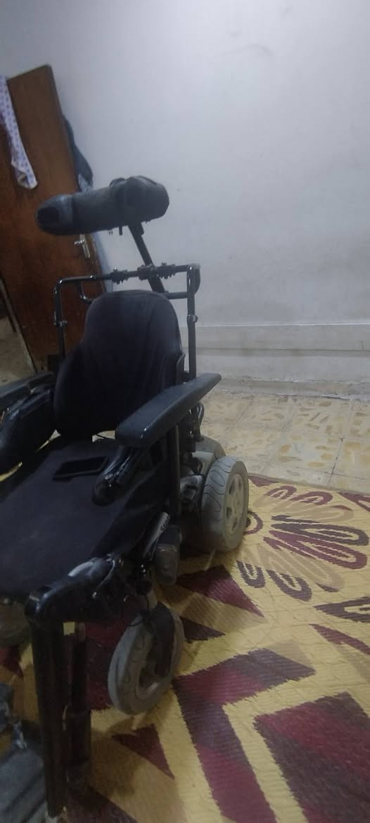 كرسي الماني يحمل وزن ثقيل دبل بطاريه سريع حركات ضهر+ورك+رجل للستفسار بغداد ***********وات ساب

