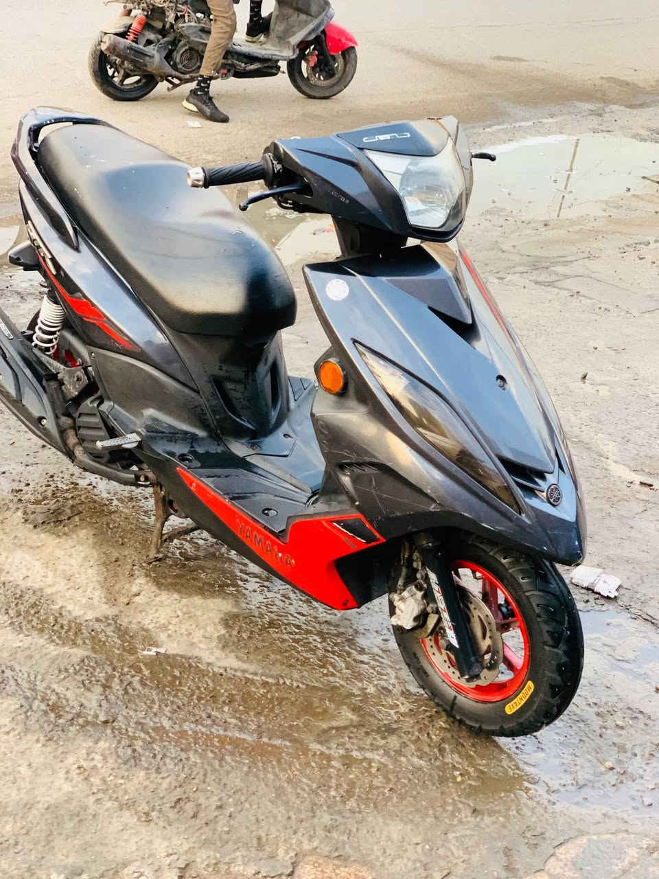 سلام عليكم من رخصت ادمن الكروب جيتي آر خمسينه للبيع دراجه مال رنبه وبرغي مابيها نقص وتجي وتشوف بعينك إذا بيها برغي نقص تأخذها بلاش السعر 1150 رقم تلفون *********** والدراجة 2015 وآسف عله أطاله.
