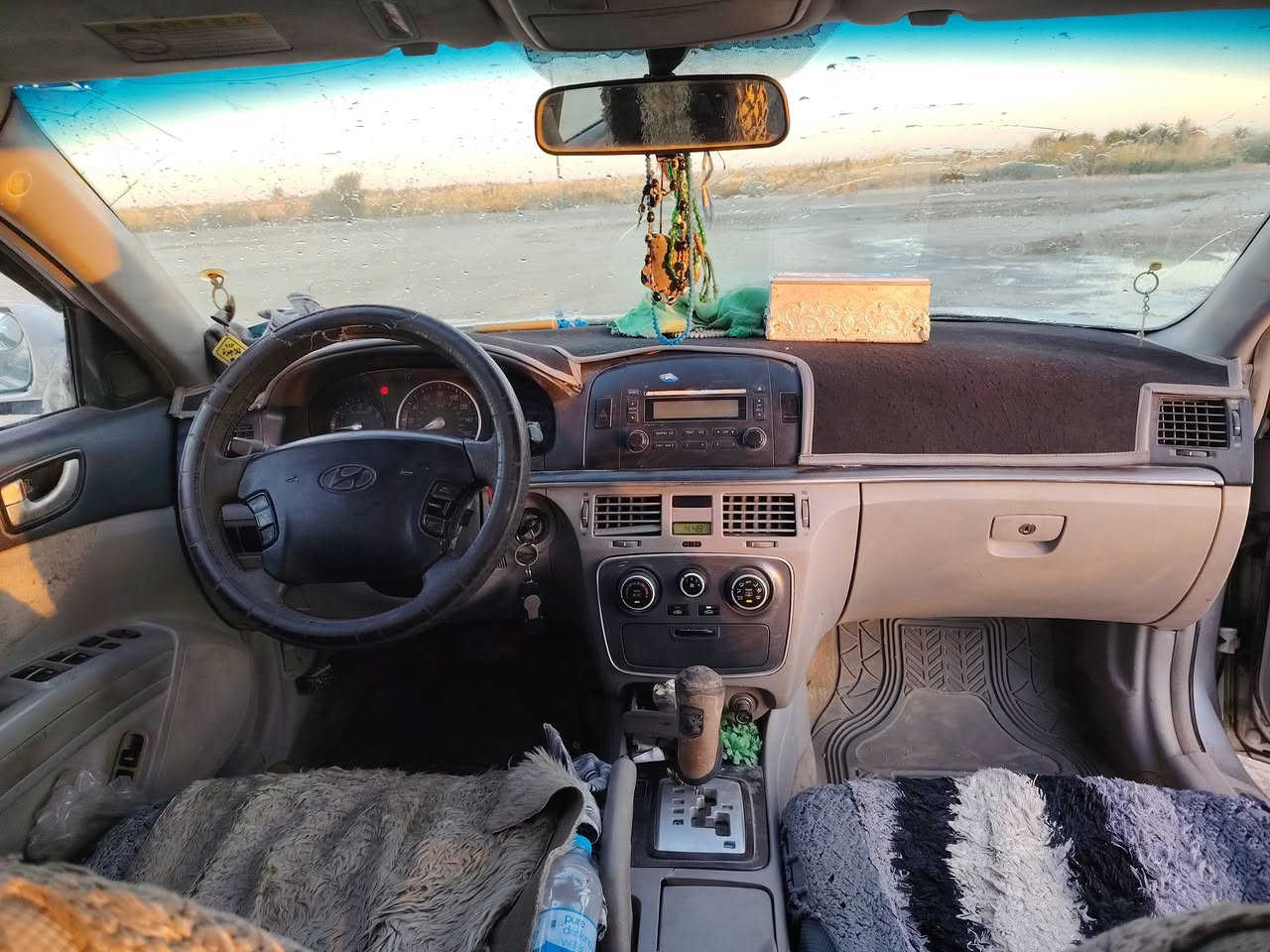 سوناتا وارد أمريكي موديل 2006 المكينه صار 15 يوم من شادهه 3300 ولكير أمس شديته ولحداديه 100% منضومت تبريد شادهه ب 600 تبرير ثلج وتدفئه تخم تاير لايت زينون السياره عله وضع الشركه قطرت صبغ مابيه حادثه مال امريكه شبر بلجاملغ فتحه بلقماره سياره واحد عله واحد رايده 90 $ وبيه مجال بصيط المكان الشطره ***********
