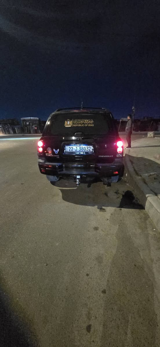 السلام عليكم بلايزر 2005 سياره جاهزه من كل شيء رقم اربيل عندي وكاله راعيه  موجود باربيل تريد وكاله تريد تحويل سياره تقوم تاير كهربائيات جير مكينه بلادي قبق اسود كلها جاهزه السياره وشغاله، اريد مراوس بسياره عاليه ***********
