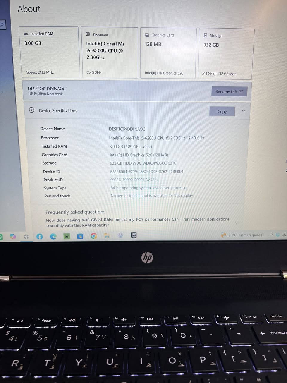 السلام عليكم لابتوب hp للبيع مستعمل نظيف 
النظام وندوز 10
الهارد 932
الرام 8 
كوري i5
بقيه المواصفات مرفقه مع صور 
سعرها 300 وبيها مجال بسيط عنوان بغداد للاستفسار ***********
