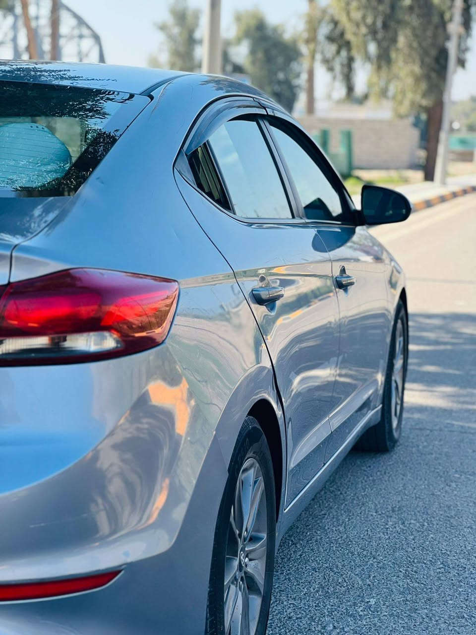 على بركة الله
ع فحص والسونار.. 
عندي هذه الالنترا للبيع مال جناي للأمانة
مكفولة بدون ضرر بدون صبغ بدون تبديل
كفالة ميكانيك
باسمنا تفتح عقد مباشر وتحول ان شاء الله
للاتصال ***********
او واتساب ***********
