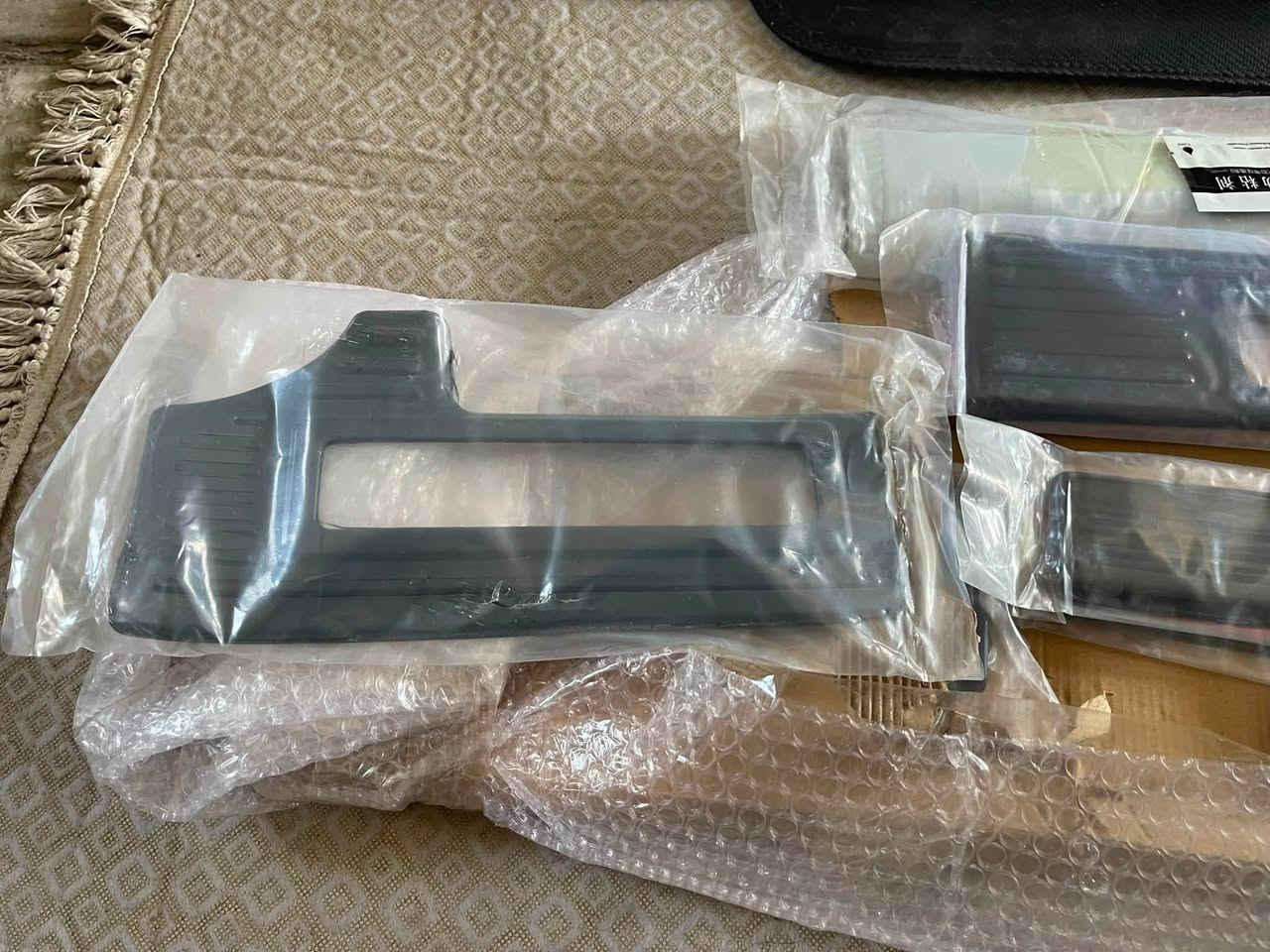كماليات T2
السلام عليكم

كماليات جيتور اوردر خاص من الصين من ضمنهم غطاء محرك وغلاف بطانات ابواب داخليه  كاربون فايبر ودوسات داخليه نيكل بلاك وكفر نرمادة ابواب وشبكات حماية راديتر وديكور جاملة ابواب خلفية وترايش اسود بلاك وصندوق بلاستك منظم اغراض وبرده خلفيه سلايت وحمالة اكواب بلاد حديد والمنتجات جدد وهوايه غراض ابيعهم شلع 250 الف قفل مكاني بغداد زيونه ***********
