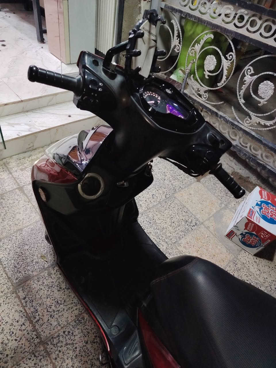 سنكنس لد نوزل كوري ويل ذهبي دشبول الكتروني  كهربائيات كلها شغاله نقص تريشه اليمنه كفاله مكينه وكشر السعر  مليون و١٠٠ وبيها مجالل
***********
