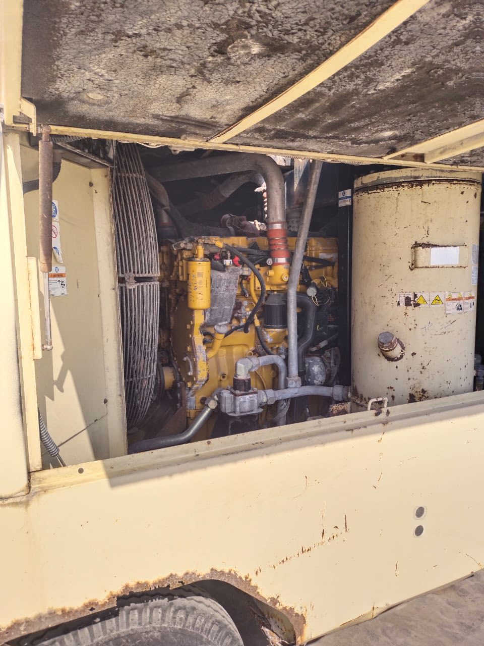 كبريسر حجم ٧٥٠ محرك كتر بلر. ١٤ بار المكان البصره التصال ***********
