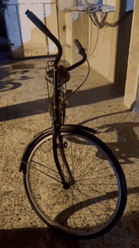 السلام عليكم باسكل للبيع حجم 26 الون ماروني بريك خلفي عكرب ٦نمر السعر ٦٠ وبيه مجال ملاحظة الباسكل مامصبوغ العنوان بغداد الجديدة رقم ***********
