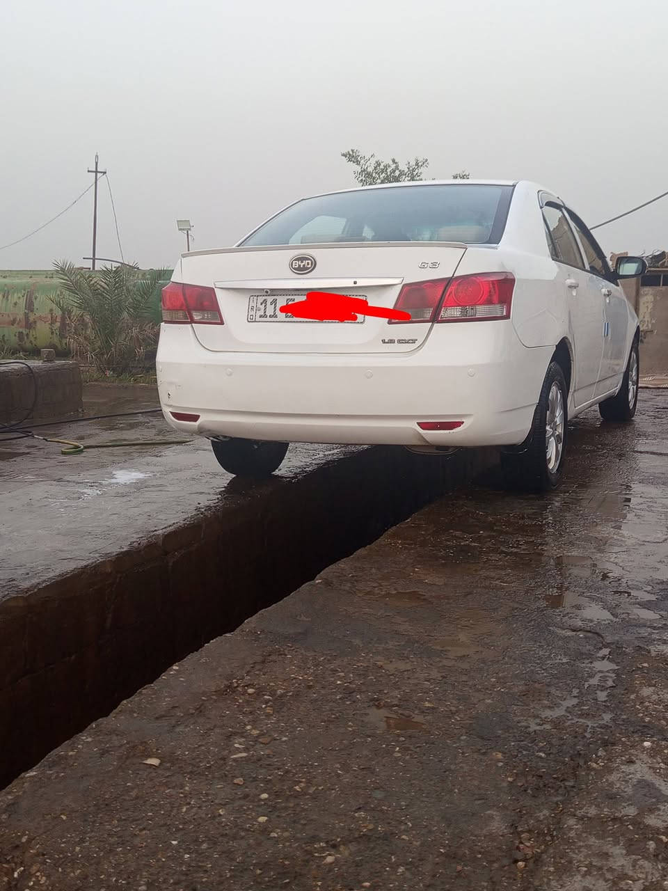 للبيع: BYD G3 موديل 2013
السيارة ماشية 100 ألف فقط، نظيفة جداً وجاهزة من كل النواحي
​بصمة تشغيل وأبواب.
​المحرك والكير والتبريد مكفولات .
الكشر سيارة​   موضح بالصور مع السونر
حدادية 75 ٠/٠
​الرقم: بغداد دولي (التحويل مباشر).
​السعر: 58 ورقة وبيها مجال
للتواصل ***********
