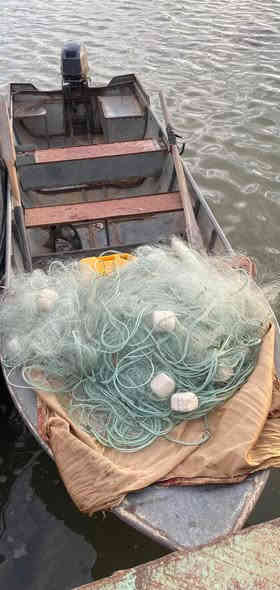 للبيع او يرهم مراوس بسيارة 
بلم 5 متر جديد فصال مع مكينة ياماها 30 
مكاني الضلوعية الجبور
السعر /مليون و 700 الف او بي مجال
رقم الهاتف / ***********
