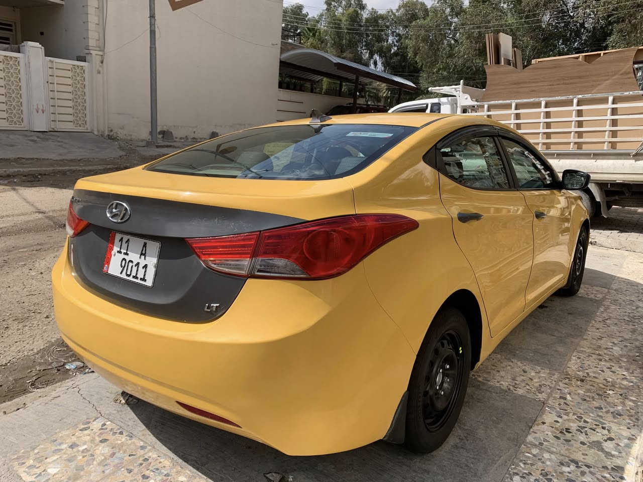 النترا 2013 وارد أمريكي حادثه فقط دعاميه خلفيه بدون دواخل محرك 1800 دوش مكينه كير تراي كله جديد تخم تاير تبريد ثلج مصفره هيئه وغرامات رقم دولي سياره خير من الله سعر ٩٨ وبيها مجال مكاني بغداد الامين الثانيه ***********
