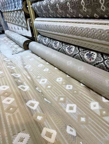 كل خيطٍ فيه يحكي قصة, ... 
وكل نقشةٍ تحمل بصمةَ فنانٍ أبدع في تحويل الخيوط إلى حكايةٍ من الجمال  

المجموعة الجديدة من الموكيت البوهيمي ماركه ومصنع merinos carpet
المتوفرة في معرضنا, بقياسات تصاميم حسب الطلب يتم التقطيع .
فيديو داخل تعليق
#متوفر___جملة__مفرد 

زورونا في معرضنا: 
ـ ديالى جلولاء قرب سوق الجمعة #مقابل_جسر القطار )
للحجز والاستفسار ,***********
