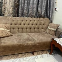 تخم للبيع 8 مقاعد السعر 250 بي مجال بسيط العنوان الشعب ٠٧٧٥٩٣٦٥١٤٧