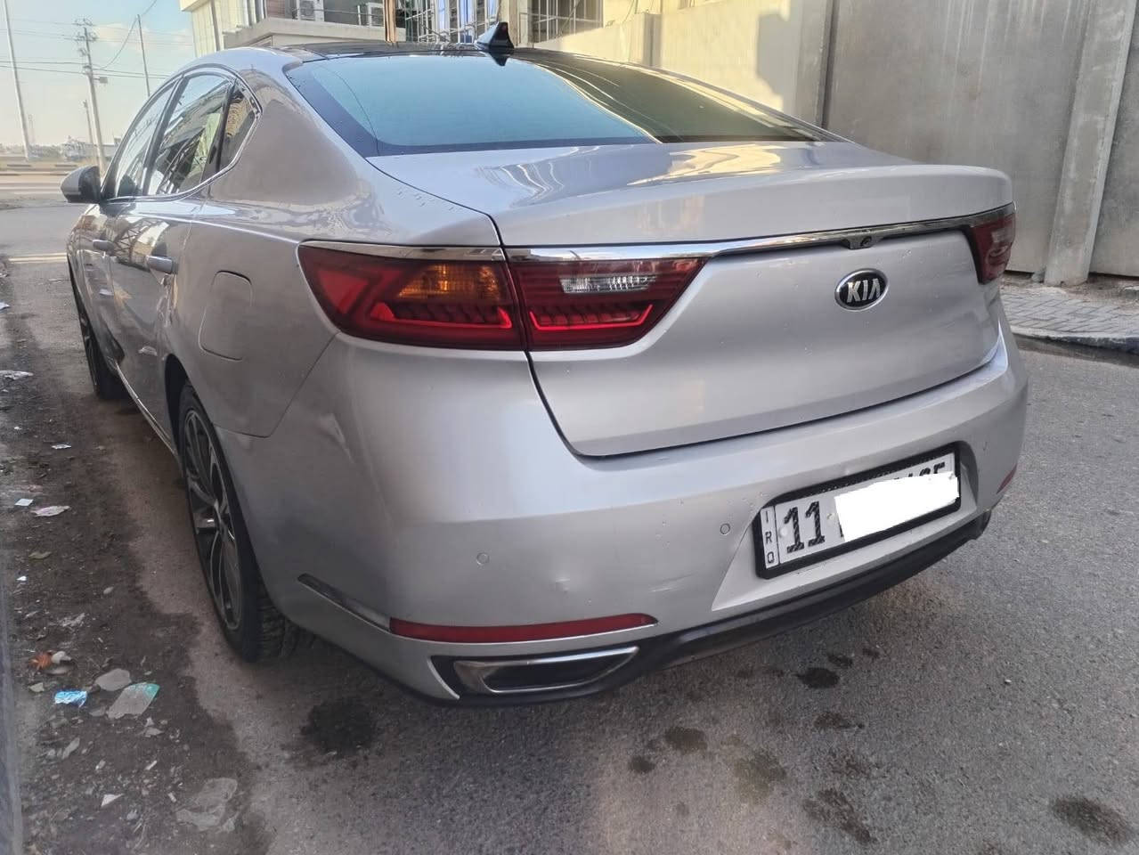 تحيه طيبه السلام عليكم   وين اليدور جديد طك كارتون وتحفه فنيه
كيا كادنزا2018 وارد امريكي
ضرر 3قطع بدون دواخل والبنيد نفسه مامبدل
حادث مو قوي خفيف
فول مواصفات
فول ومكفول من الضربه القويه
مكينه 6 سلندر. اقتصاديه 5انضمه للبانزين سبورت واسمارت وايكو
بصمه تشغيل
بصمه أبواب
تبريد أمامي خلفي
تحكم ستيرن
شاشه كامره خلفيه
حساس خلفي
داخل جلد.مري شفط اشاير
مقاعد كهرباء ٢
ترحيب عن بعد
كشنات تدفئة تبريد
كشنات خزن ميموري
رادار. تحديد مسار
قياده ذاتيه دشبول صاج ملكي
مثبت سرعه
مانع انزلاق
بانورما سماعات سوني
فول مواصفات. كامله بدون اي نقص
رقم بغداد جديد  تحويل ثاني يوم
السعر 175ورقه بيه مجال 
للاستفسار الاتصال على الرقم  ابو حيدر
***********
مكان السياره البصره
غير متواجد على الفيس
