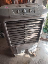 مبردة • كبيرة • مكان البنوك