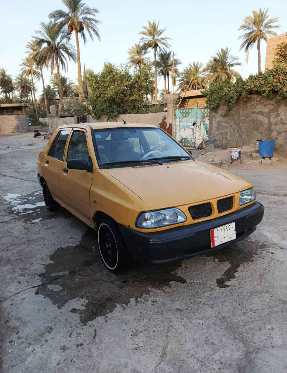 السلام عليكم سايبه موديل 15 كير و مكينه مكفوله و الكشر كدامك مداور ثاني يوم راعيها يمي موجود سعرها 19 و بيها مجال مستعجل على بيعتها  مكان كربلاء ***********
