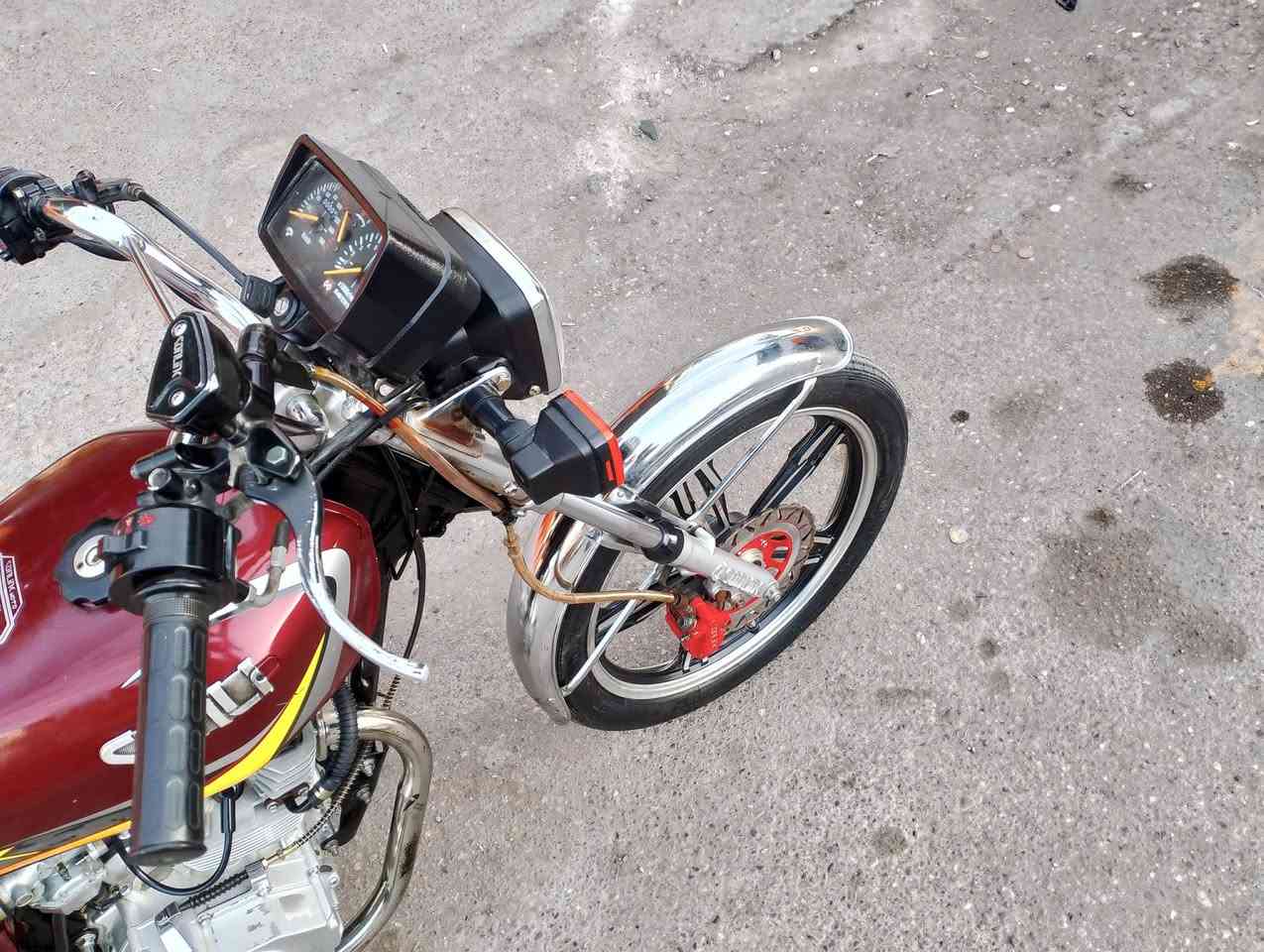 السلام عليكم سولنك 5كير موديل 2023
دراجه شرط برغي مابيها نقص ترايها حلو دراجه مال جناي مرتبه وناعمه

كهربائيات كامله ماتصرف عليها ربع بوجهك لشارع دراجه فول الفول 

سعرها بلاش جوه السوك 450 بي مجال قليل للشراي
***********بي واتساب 

عنوان كركوك
