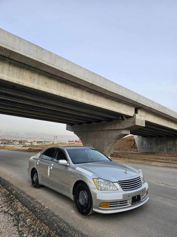 سڵاوتان لێبێ شاهانە لۆک لۆک ١٨٢🦾 بڕاوە تازە داخڵی کەمل مەسرەف کراوە سەقفی وەک شوشە وایە دەعمو لێدرانی قوڕسی نییە سەیارەکە زۆر مەزبوتە   فوول فولە بەس سڵایت نییە 
 ناو کرێمی پەردە سەلاجە مەرکەزی کوشن کارەبا سوکانی کارەبای مەجموعەی سوکانی لێکززە 
کوشن خەزن هەرچوار کارە باییە 
تاقمێ تەیە ویل لۆکی لە سەرە 
تەقە ڕەقەی بەشەرت
***********
*********** السليمانية, العراق
