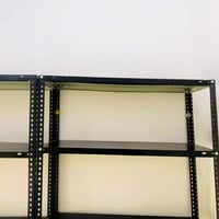 رفوف حديد توني ماخذهن شوفت عينك 8قطع القطعه الواحده عرضه متره ارتفاع21...