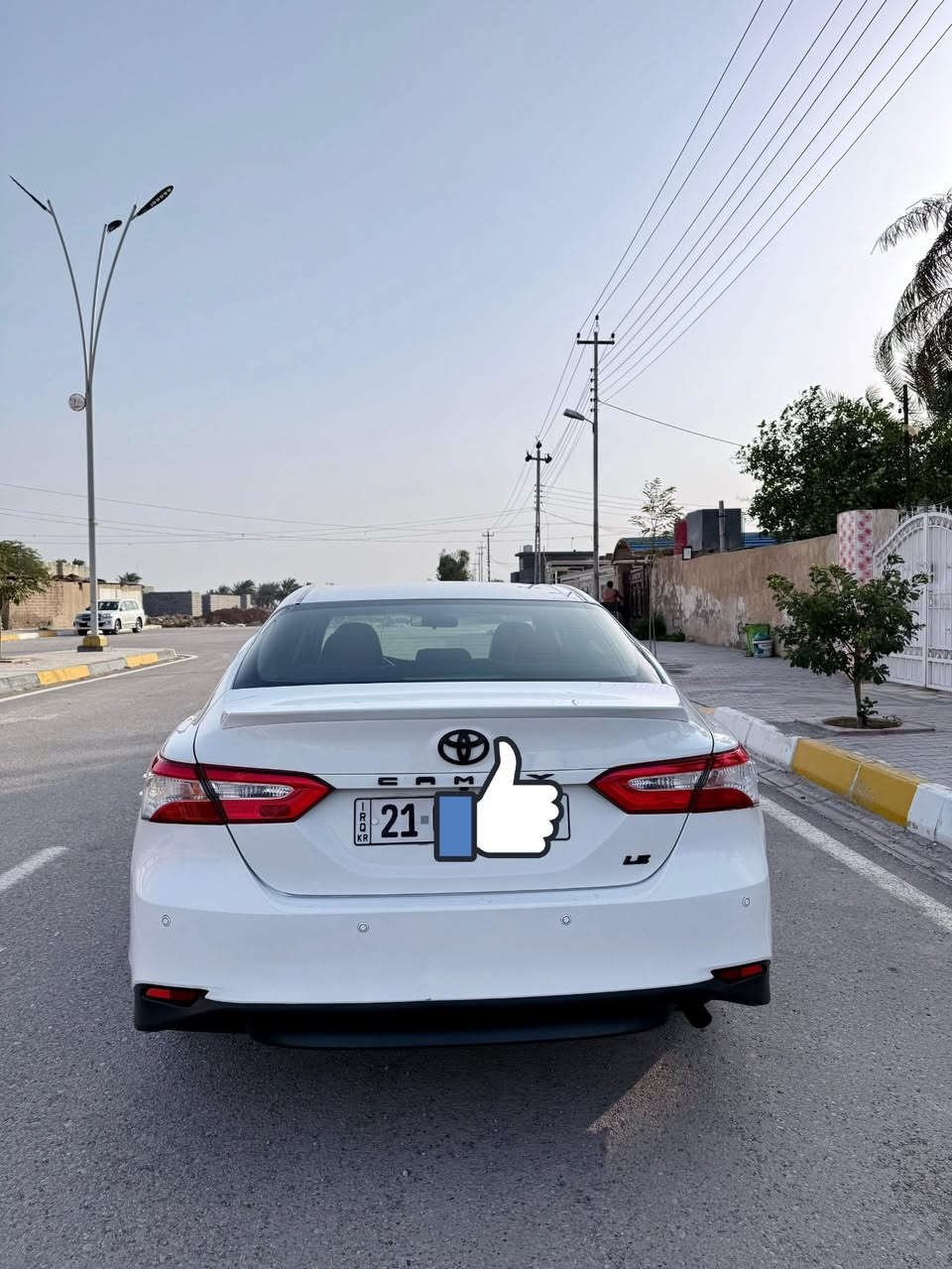 السلام وعليكم
للبيع كامري ٢٠٢٠
خليجي رقم سليمانية
الرقم الجديد بأسمنة 
ماشية ١٤٦ الف كيلو

المواصفات:-
كامرة خلفية
شاشة
هند بريك دكمة
حساسات خلفية
لايتات زينون 
ليدات امامي
بلوجكترات
كشنات جلد 
داخل احمر 
تحكم استيرن 
كروز سرعة
تبريد بيانو
اوتو هولد 

السيارة مكفولة من الصبغ 
محرك كير كلة كفالة بشرط
السيارة جازة بدون اي نقص
عنوان السيارة ديالى بعقوبة
***********
