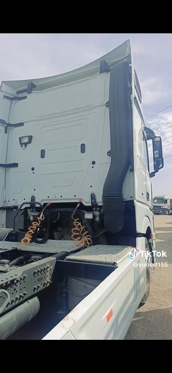 سلام عليكم وحش موديل 2015 رقم دهوك بس راس مسجاله بسمي مكينه 71 كور عالي سياره جديده معنه كلمه مكان سياره أبو غريب ***********
