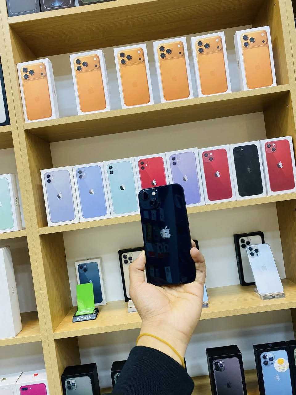 ايفون 13 كامرتين 128 ذاكرة
بطارية 92‎%‎

نضافة 100‎%‎

 شرق اوسط 

كامل ملحقات الاصلية شركة ماستر 

الجهاز شرط لفحص ضمان الوكالة اصلي وبيه ضمان

استخدام قليل 

***********

العنوان:

القطاع – شارع المدارس – مقابل مدرسة الأندلس

مركز الشمس 2
