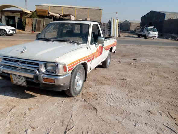 السلام عليكم تيوتا93 تك قمار سيارة حليوه مكينه تبخر حداديه زينه كيره زين شاصي مابي  مداور رقمه بابا سعر 25 مكاني بصره سفوان رقم ***********
