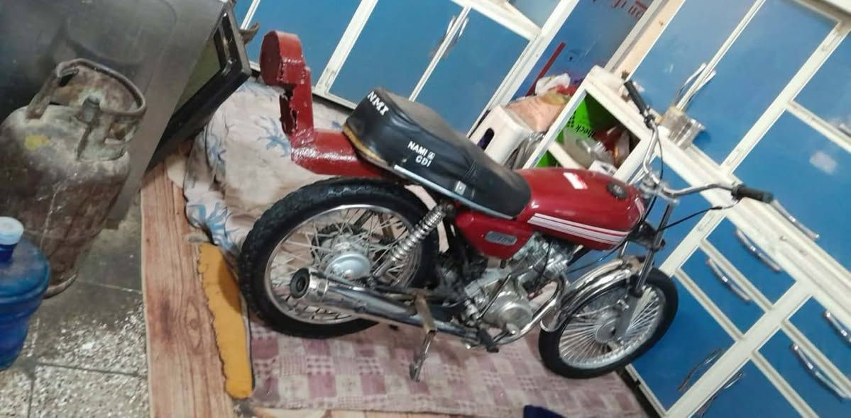 السلام عليكم دراجه 4 قير للبيع دراجه مقفوله النهضه فول الله شاهد السعر 300 بيها مجال هذا رقمي***********
