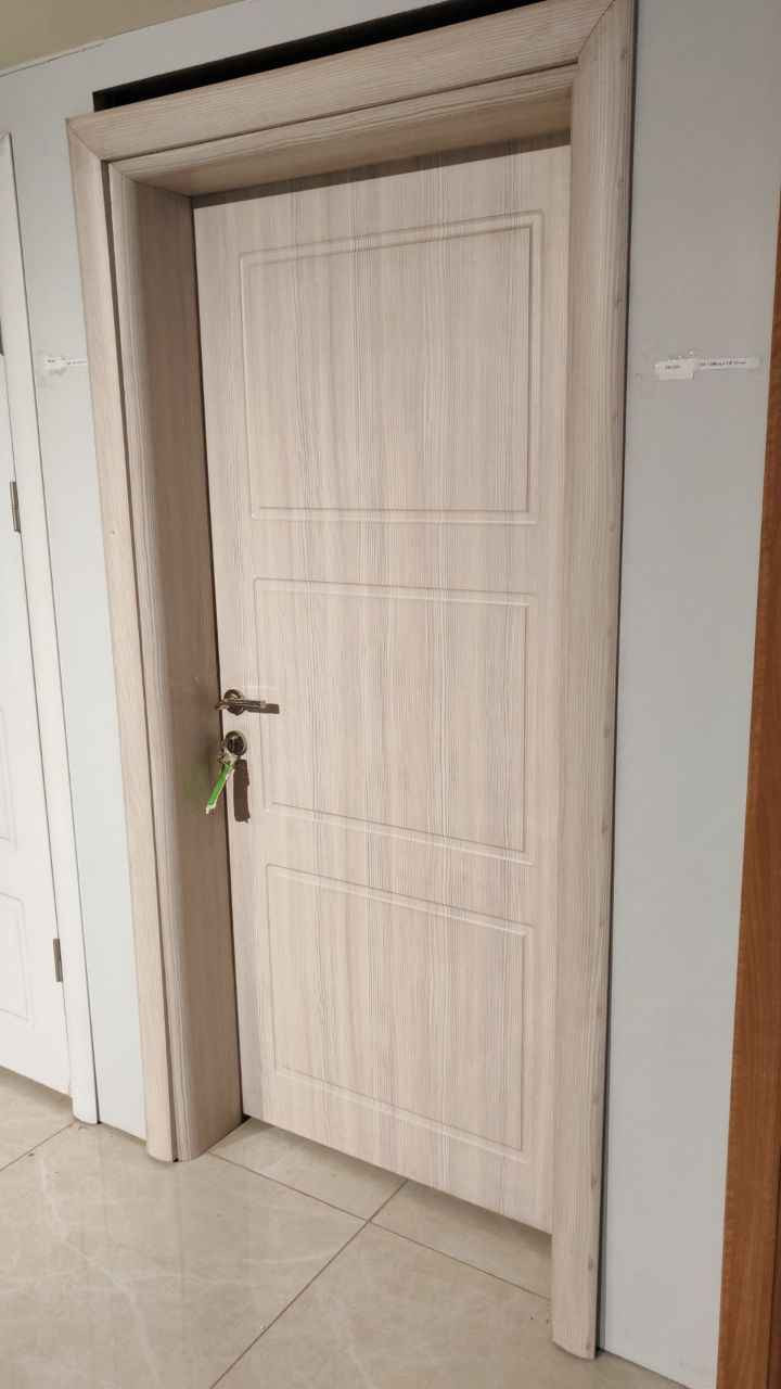 عرض خاص ولفترة محدودة على القطع الأخيرة 💥
باب خش جديد  ومتين تركي درجة اولى 
شغل مضبوط ويعيش وياك سنين
يناسب البيوت والشقق والمكاتب والمحلات وبكل الالوان
💰 السعر: 300 ألف فقط (مخفّض)
✨ خشب طبيعي✨
📦 الكمية محدودة
📍العراق- ديالى - حي المعلمين مقابل مطعم الوان 
📞 للتواصل والاستفسار : واتساب
***********
متوفر خدمة التوصيل والشد لجميع المحافظات 
⏳ لا يفوتك العرض… السعر ما يتعوّض ولا موجود بكل العراق بعقوبة, ديالى
