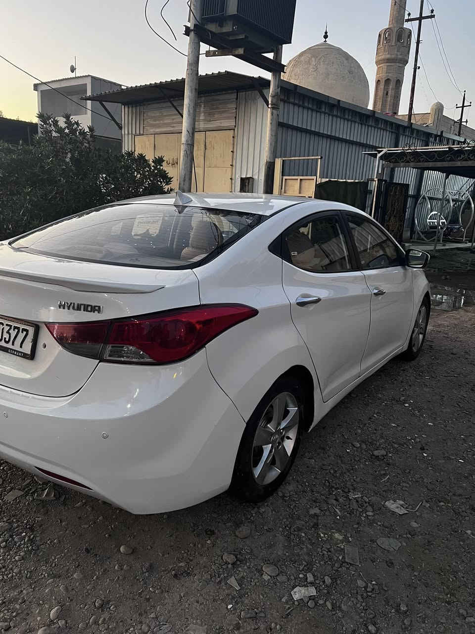 النترا 2013 خليجي.  مواصفات شاشه فتحه تحكمات حساسات   بيها رشات صبغ  ابيعلك حزام حتى ماتعبك ولا تعبني  كير ومكينه جدد  ب105 وبيها مجال  مكاني بغداد  
***********
