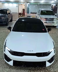 كيا K5 GT LINE  الموديل : 2025 بدون لوحات  ضرر بنيد فقط ( جاملغ + باب)...