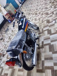 للبيع موديل ١٩اوراق كامله دراجه مكفوله  مكلف ب النشر صاحب الدراجه 0771...