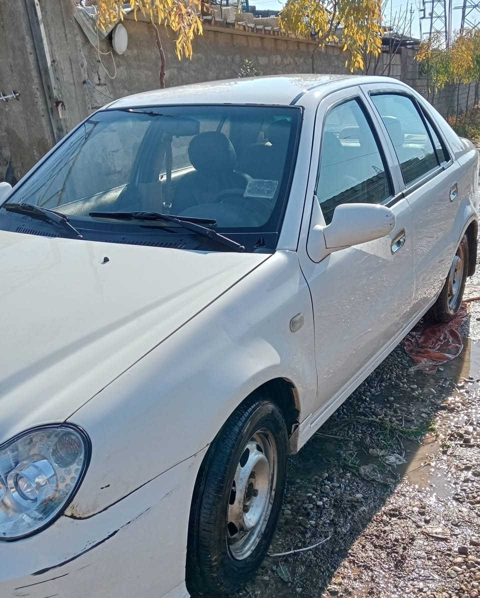 السلام عليكم سيكي 2013 كير محرك شرط كابون بانزين السياره شرط بدون اي صبغ بس يعوزه بولش وتقليم  بسيط شرط تبريد وتدفئه السعر57موصل الساحل الايسرالاتصال ***********
