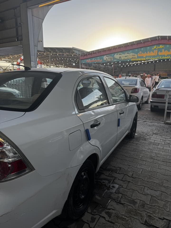 السلام عليكم افيو للبيع موديل 2013 محرك 1600 السياره جاهزه من كلشي بدون حادث مجرد طخات بسيطه كلشي شغال بيها حداديه جيده وكير ومكينه ممتاز تبريد شغال السعر 70$وبيها مجال ‭٠٧٨٠ ٠٢٧ ٤٧١٤‬ متواجد واتساب مكاني النجف
