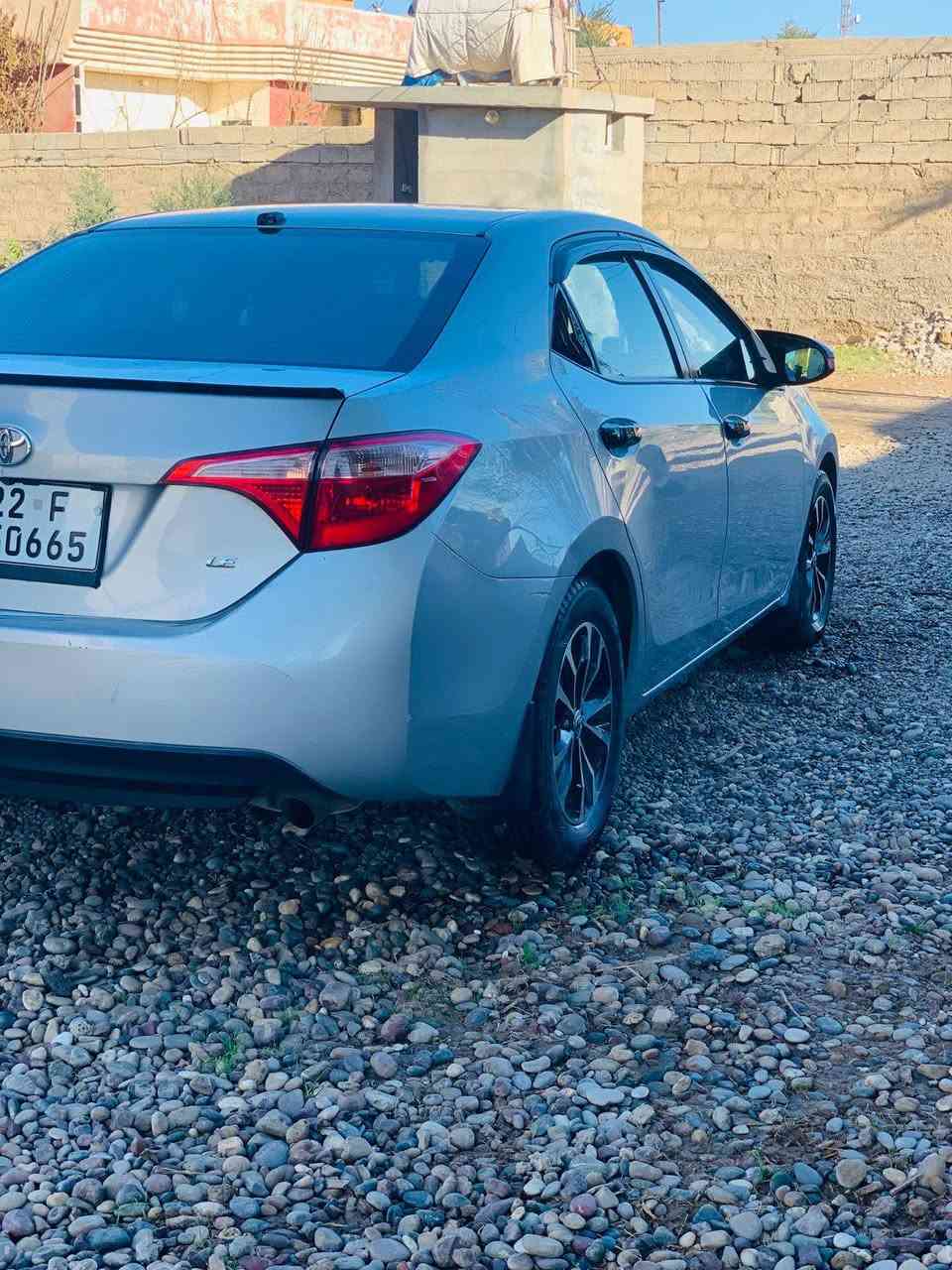 السلام عليكم ورحمة الله 
كورلا للبيع موديل 17
محرك شرط كير شرط 
سنوية جديده هزه جديده السياره بسمي 
السعر 130 وبيها مجال 
الضرر موضح بالمنشور 
***********
مكان السياره الشرقاط اسديره
