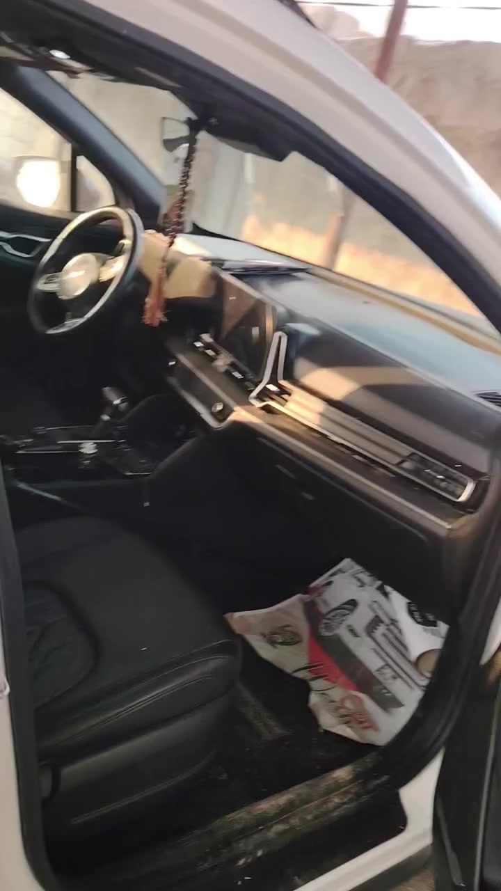 السلام عليكم
سبورتج وارد أمريكي موديل 2024 ماشية 19 الف فئة أكس لاين أعلا مواصفات محرك 2500 بيها ضرر صفحة اليمنه تبديل بنيد نفس اللون بلادي بدون اي نقص تبريد قطعتين فول فول مواصفات السعر 220 وبيها مجال ان شاء الله مكانها بغداد منطقة عويريج


**إذا كنت صاحب هذا الإعلان وتريد حذفه لأي سبب، رجاءا أرسل رسالة إلى الدعم الفني**