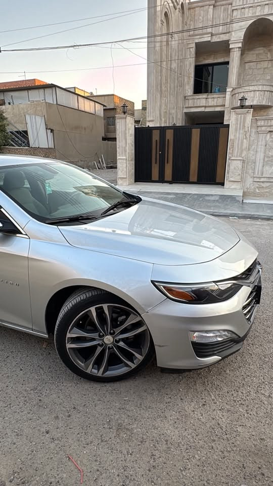 ماليبو ٢٢ بيع او مراوس موصفات LT  شكل برمير  ويالة 
ماشيه ٩٩ الف كيلو   كير مكينه كفاله صدر تبريد خير من الله بجم كبس حادث خلفي جنطه وجاملغات خلفيه ثنين وباب رايدها ب١١٠ وبيها مجال شي بسيط 
***********    شالجيه قرب جاملع براثه
