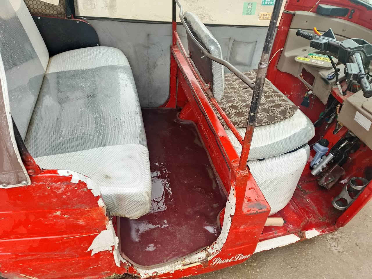 تكتك 18 شهر 12 نظيفه مال عيشه محرك 20 بيها خياس بصفاح مال عبري وجاملغات يرادلها سعرها 3400 الشراي يتصل مكاني بغداد الأمين الثانيه ***********
