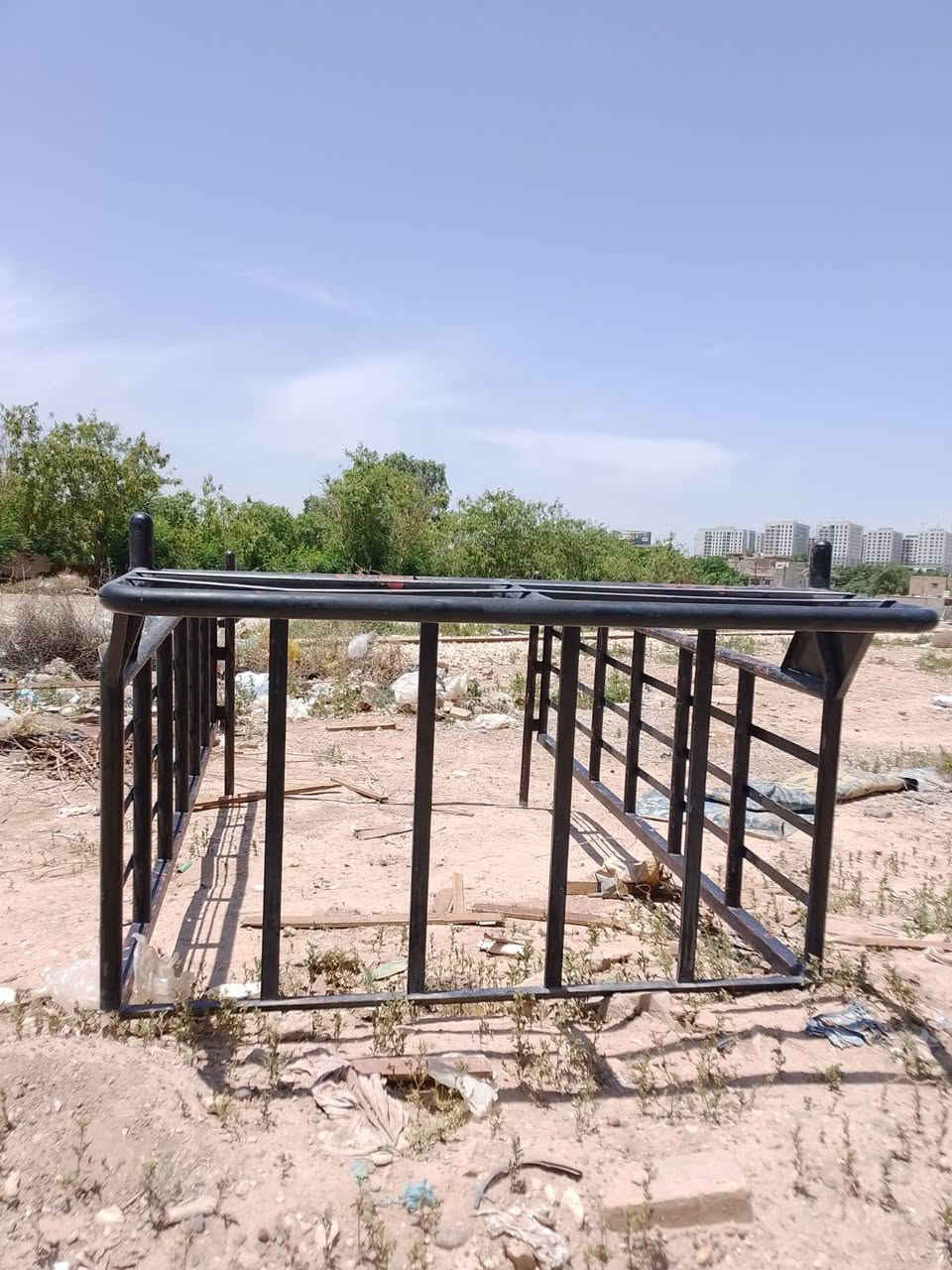 السلام عليكم محجر كية نثية بوري للبيع المكان بغداد الدورة رقم ***********السعر 350بي مجال
