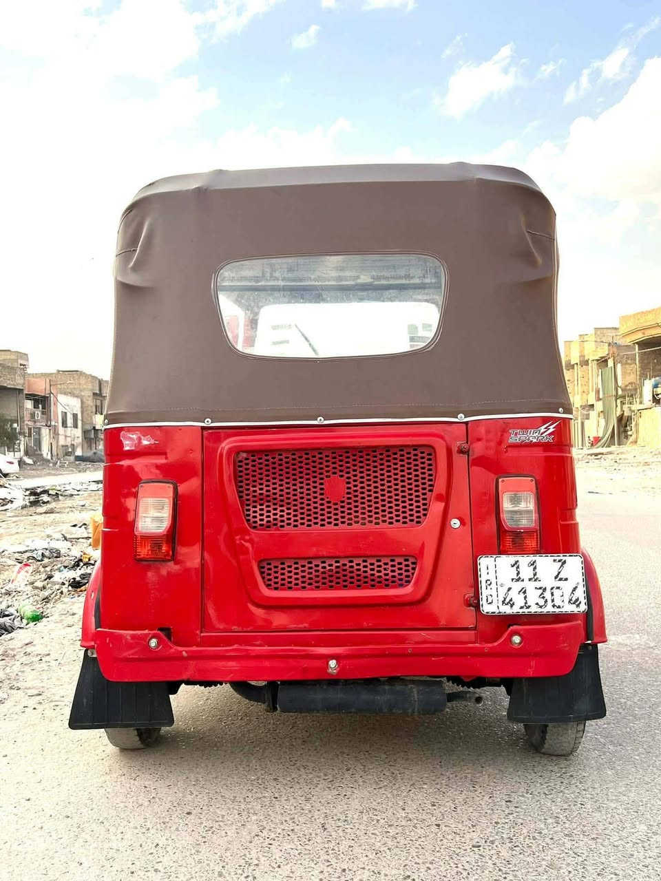 سلام عليكم تكتك ل بيع موديل 22رقم بغداد مكان ديالئ سعر 8و300الاتصال علا الرقم ***********
