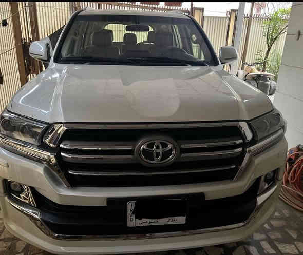 السلام عليكم 
للبيع او مراوس حسب القناعه  لاندكروز  موديل 2019

بريم اصلي معروفه مواصفات البريم 

ماشيه 100 الف 

رقم بغداد 

بيها مكانات بارد كلش بصيطة ما امبينه 
 
مكان السياره بغداد الوزيريه معرض نور المصطفى 
***********
