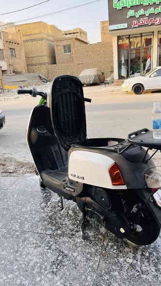 سلام عليكم ماكس بوليسي مديل 2007 توني شادله تايرات ثنين مكينه خير من الله سلف هندر بلمشي حلوه ب 700 وبيه مجال (مراوس بنامه نظيفه ) 
فقط واتساب ***********
