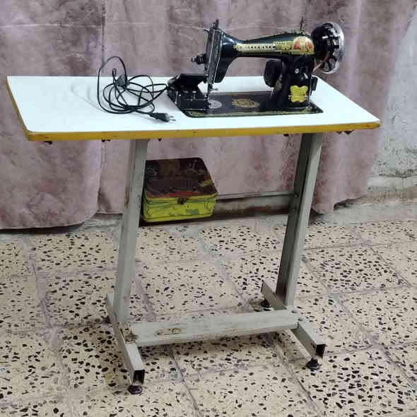 اغراض مال بيت كلمن وسعره المكان حي الجهاد الرفاق بغداد ***********
