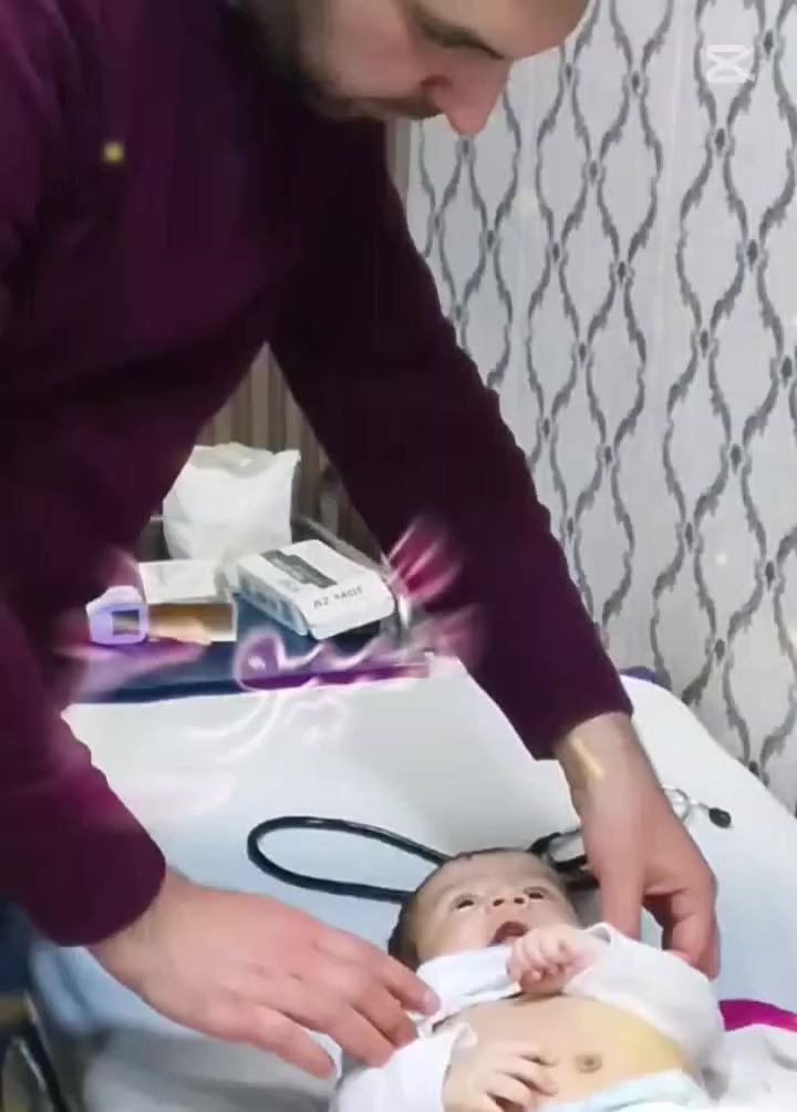 يتواجد الدكتور مصطفى سعد اخصائي طب الاطفال والخدج
في عيادته طيلة ايام الاسبوع ما عدا الجمعه (عطلة) مجمع حاتم كريم الطبي 
ناحية الرشيد شارع المدارس 
للحجز والاستفسار:
***********
