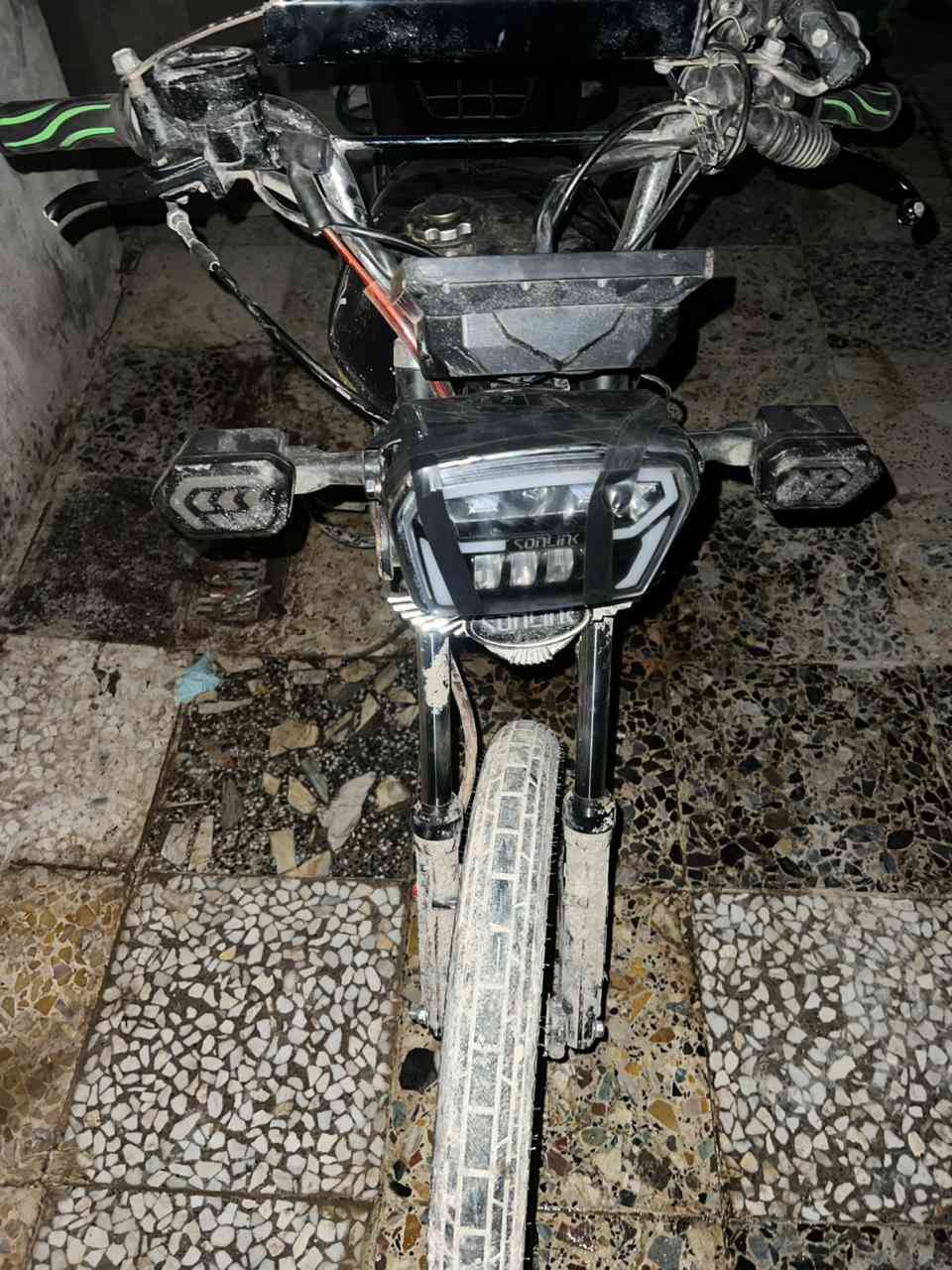 السلام عليكم دراجه سيفان ايراني 5 كير موديل 2025 دراجه ما نقصها شي بس الويل مالتها اعوج و الشاشه عاطله فقط مكينه مكفوله مكاني بغداد مدينة الصدر السعر 675 
***********
