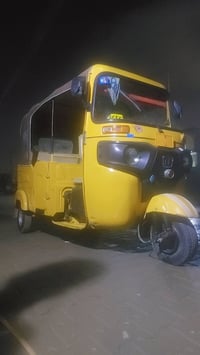 تكتك٢٠٢١ بيها ضربه. بلصفحه   مرقمه  نكليزي. مجفته جديد 07700180543