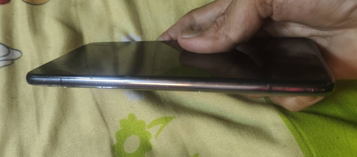 شاومي Mi10t
جهاز غني عن التعريف 
رام 8
ذاكرة 128
معالج سناب دراكون 865
بطارية 5000
شاشه 144 هرتز
ببجي وباقي الالعاب 90 فريم
مامفتوح وشرط شاصي نظيف 
فقط ظهر مكسور وقاعدة سيمكارت ضايعة سعرها 6الاف
جهاز كلو شرط مابي اي عيوب
سعرو 150 بي مجال حك جيتك
شراي راسلني خاص


**إذا كنت صاحب هذا الإعلان وتريد حذفه لأي سبب، رجاءا أرسل رسالة إلى الدعم الفني**