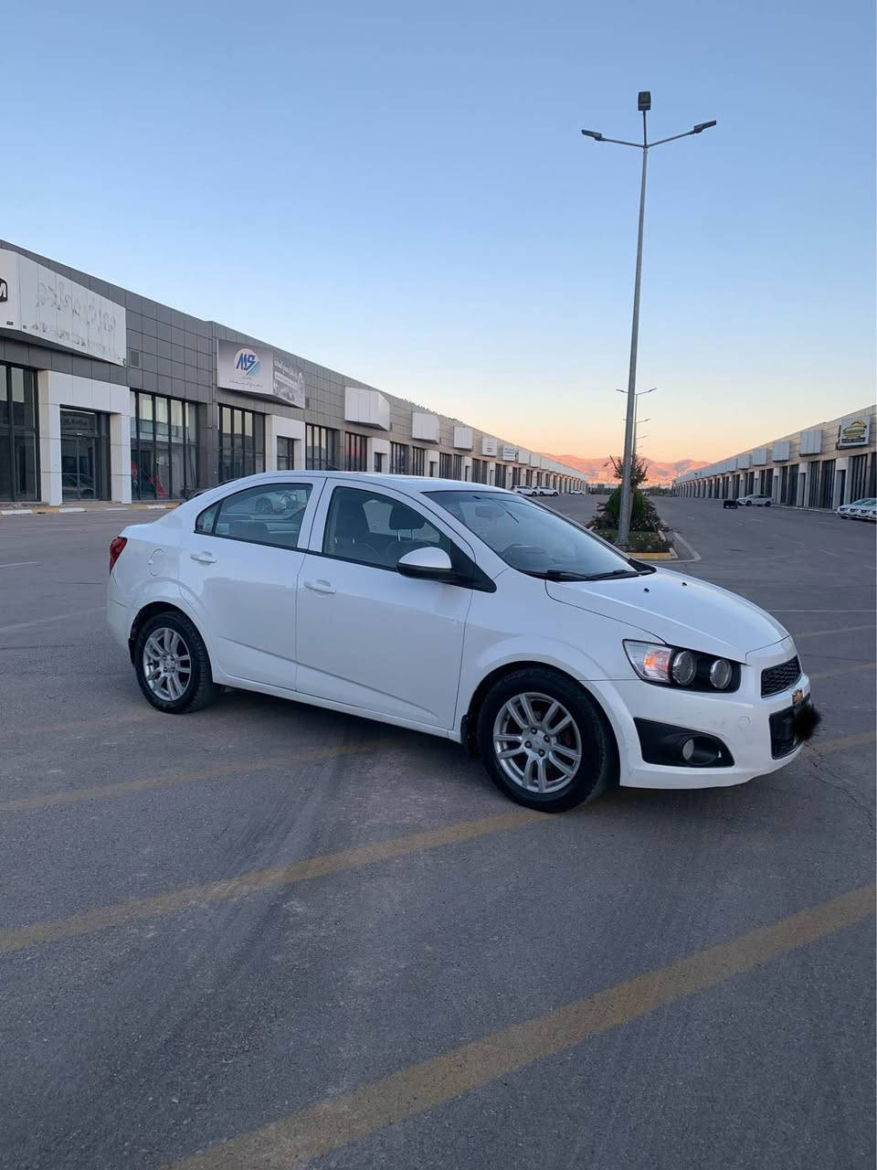 شۆفلێت سۆنیک 
مۆدێل ٢٠١٤
بڕاوە لێزەری دوبە ی 
علوج 
مە کینە ی ١٦ی بێ تۆربۆیە 
گێڕ ئوتۆ ماتیک و ٦گێڕ عادی 
گێچ ئە لکترۆنی 
سڵاید 
کوشن جلد و هیتە ر 
شاشە گە ورە 
تە جیل مە زبوت 
گێڕو مە کینە و کارە بای بە شەرت 
دەری لە ناوەوە جوانتر ناوی لە دەرەوە جوانتر 
سە یارە کە ماڵی دۆستە تابڵێی ئیختسادییە و بە نزین کە م ئە خوا برێک مە زبوت 
٤تایە و ویلی لۆک شەریکە 
دواو پێشی دە عمی نییە کە پسە 
ئە وە هە مو زانیارییە کانیە تی جوابی کۆمێنت نایە مە وە 
گە ر موشتە ری لە مە سنجەر یان ژمارە یان وەتس ئە پ تێل بکە 
لە سلێمانیم 
سعری ٤٣گە ڵا 
وەتس ئە پیشی لە سەرە  

*********** السليمانية, العراق
