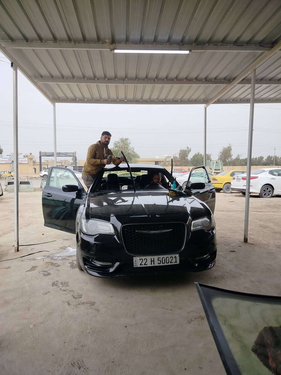 محل حيدر الخفاجي للتبديل زجاج السيارات الحديثة والقديمه العنوان أكادميه الشرطه مقابيل مركز تدريب 
***********
