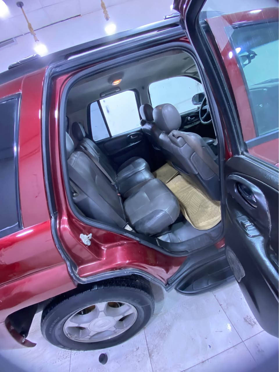 سلام عليكم 
بلايزر ٢٠٠٨ كفاله عامه من كير محرك ضربه صبغ حداده جديده باتري تايرات  السياره جديده وعلى ايد وحده 
كلها ليبل واحد لا ضربه لاتبديل بدي يخبل 
وغرفه جديده ماشيه ٣٠٠ الف رقم ديالي بسمنه تحويل ثاني يوم رقم نكليزي مكاني البصره 
السعر ٨٣ وبيها مجال 
الشراي يتصل *********** ابو الخصيب, البصرة
