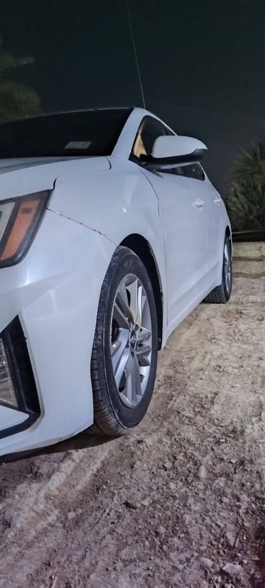 النترا موديل 2020 للبيع كير محرك مكفولات محرك 2000دوش حادثها جاملغ وبنيد السياره جاهزه وما بيها نقص السعر 120وبيها مجال رقم صاحب السياره ***********
